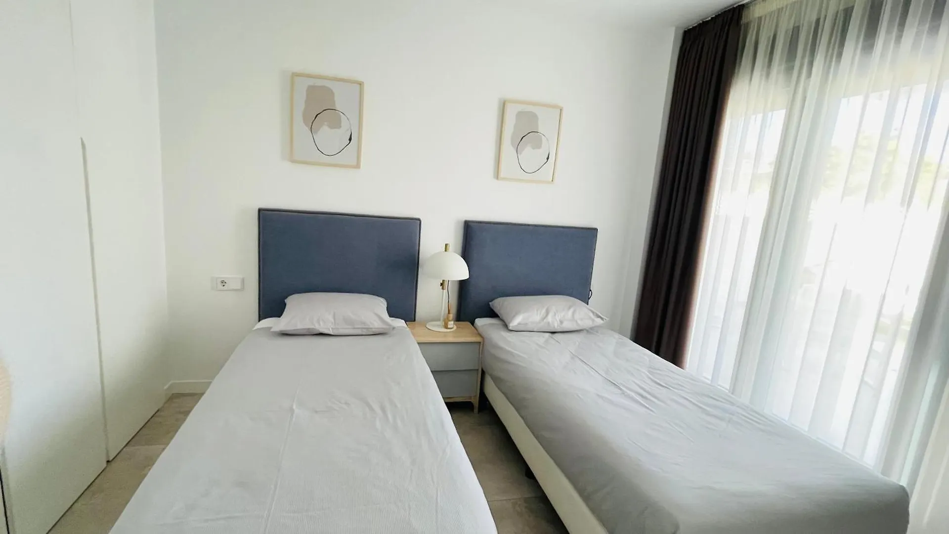Estepona South Bay 0*,  إسبانيا