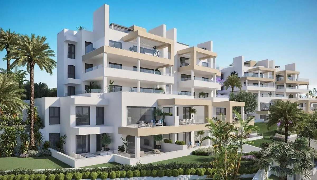 Estepona South Bay location